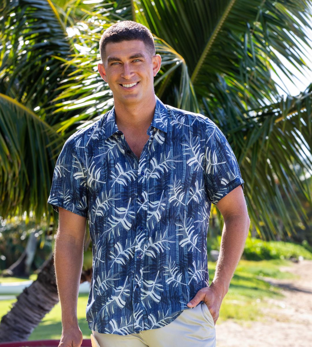Island Crew Men's Stretch Short Sleeve Rayon Aloha Shirt: Oasis, Navy